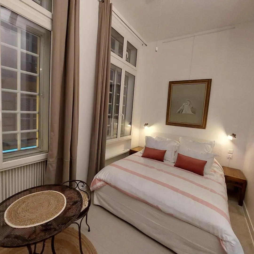 Spacious Apartment In Paris 0*,  France